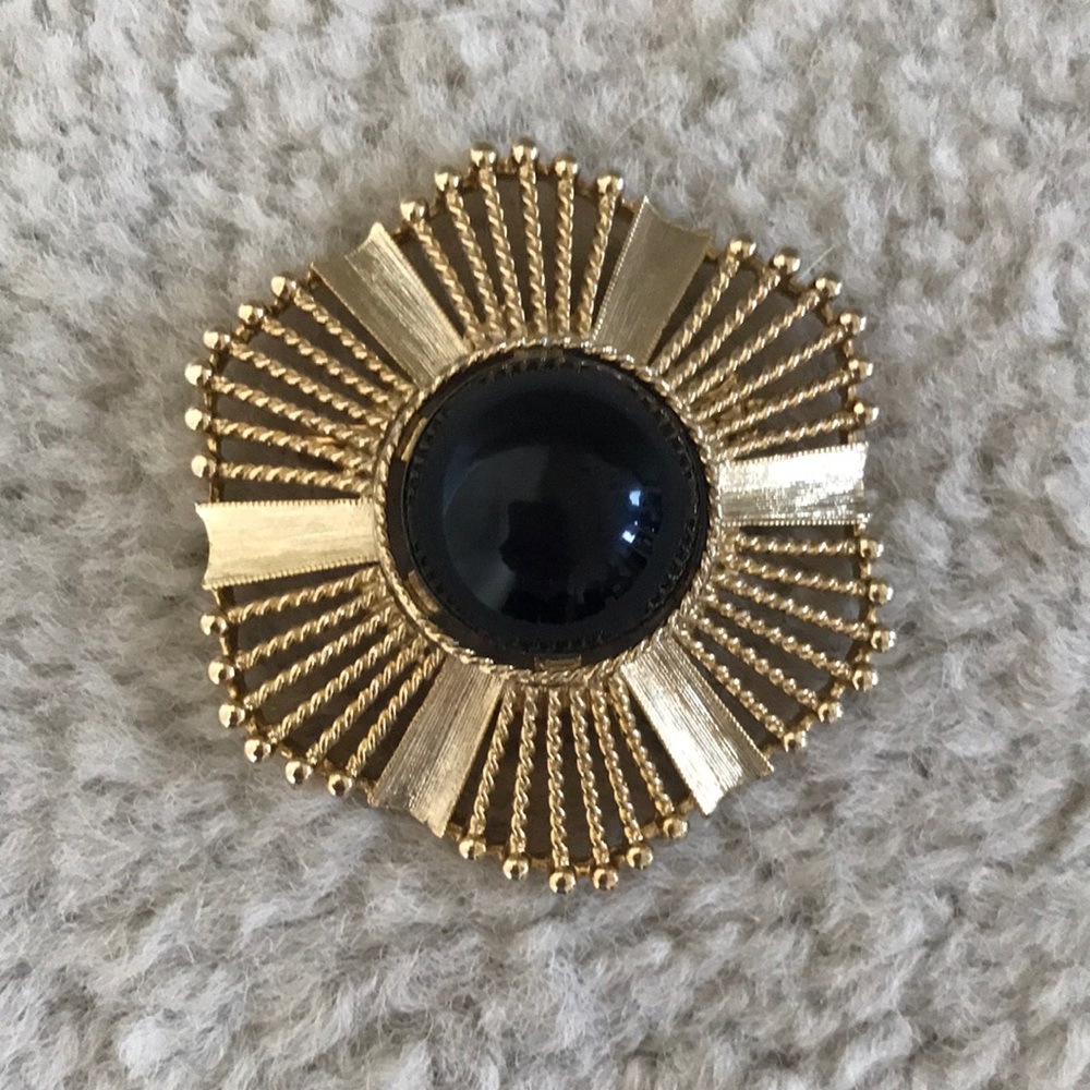 Jonette Jewelry Vintage Gold & Black Pin